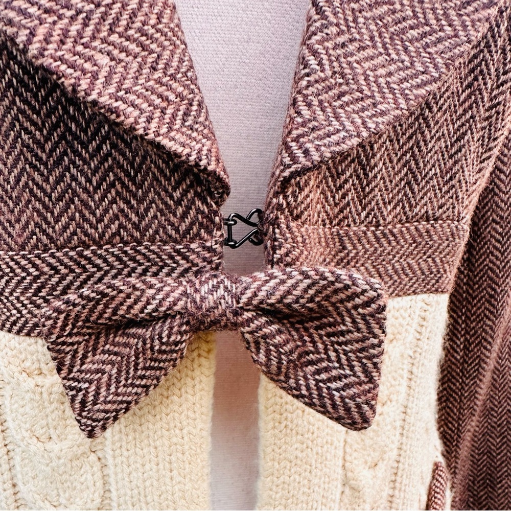 Boston Proper Women’s Size 12
Brown & Beige Tweed Wool/ Rayon Sweater Blazer - Picture 14 of 16
